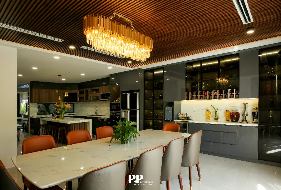 Thiết kế Villa Trọn gói Nha Trang với khu bếp ăn hiện đại và nội thất cao cấp