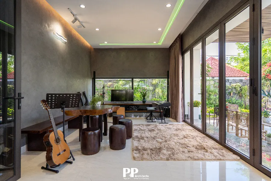 Thiết kế kiến trúc villa Nha Trang: 5 giải pháp tạo nên không gian biệt thự có chiều sâu 5 Thiết kế kiến trúc villa Nha Trang với phòng sinh hoạt kết nối sân vườn