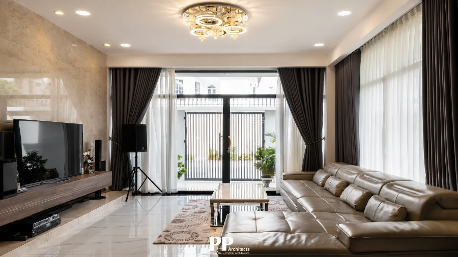 Công ty thiết kế biệt thự Nha Trang uy tín: 5 tiêu chí gia chủ nên quan tâm trước khi lựa chọn 8 Công ty thiết kế biệt thự Nha Trang uy tín với phòng khách rộng và hệ cửa kính lớn
