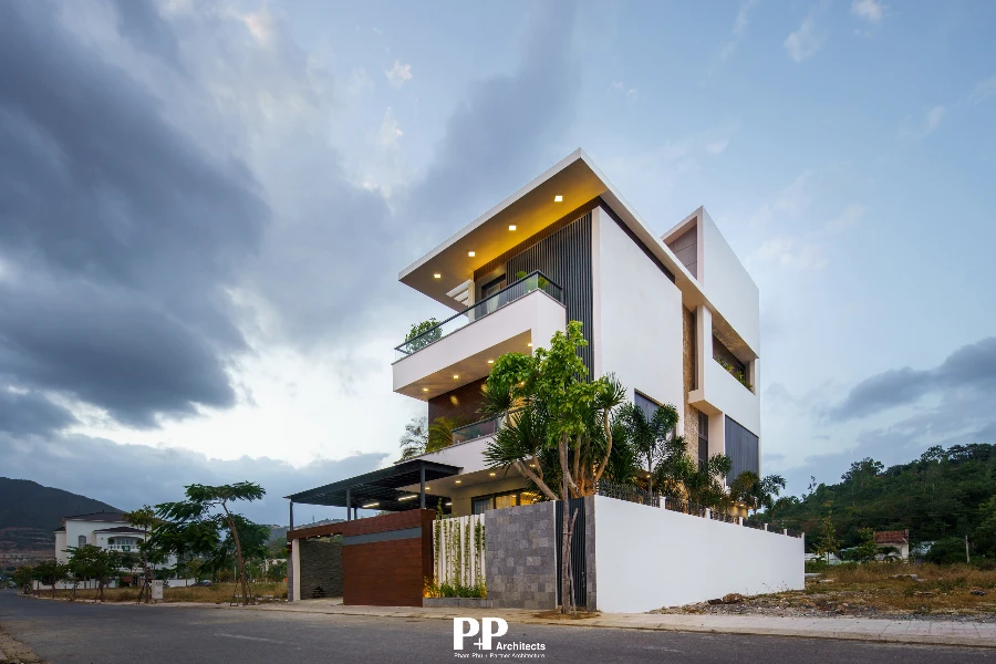 Thiết Kế Villa Xanh Nha Trang Uy Tín 2026: Những Tiêu Chí Đánh Giá Thực Tế 6 Phương án thiết kế villa xanh Nha Trang uy tín với hình khối rõ ràng, liền mạch cho gia chủ