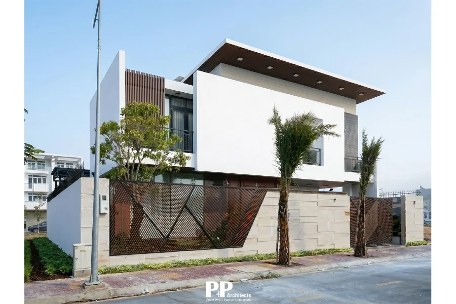 Kiến trúc sư Nha Trang: 7 tiêu chí đánh giá trước khi lựa chọn 3 Kiến trúc sư Nha Trang với mặt tiền biệt thự hiện đại và khoảng xanh riêng tư