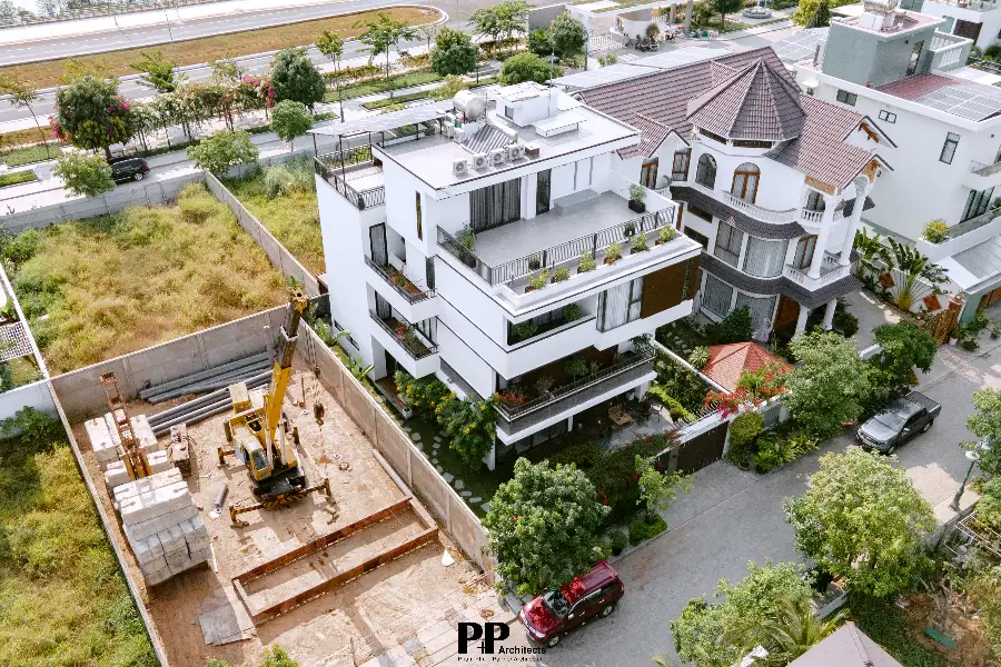 Thiết kế cảnh quan villa xanh: 6 nguyên tắc cần biết 3 Thiết kế cảnh quan villa xanh nhìn từ tổng thể công trình và khu đất